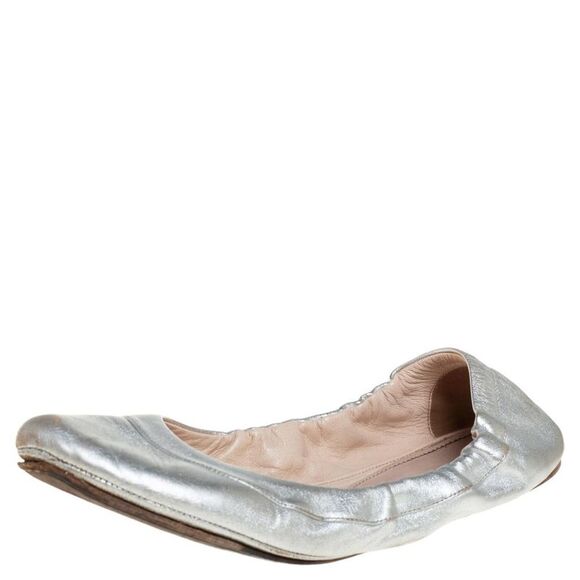 Prada Silver Leather Scrunch Ballet Flats Size 38.5 - Picture 1 of 4